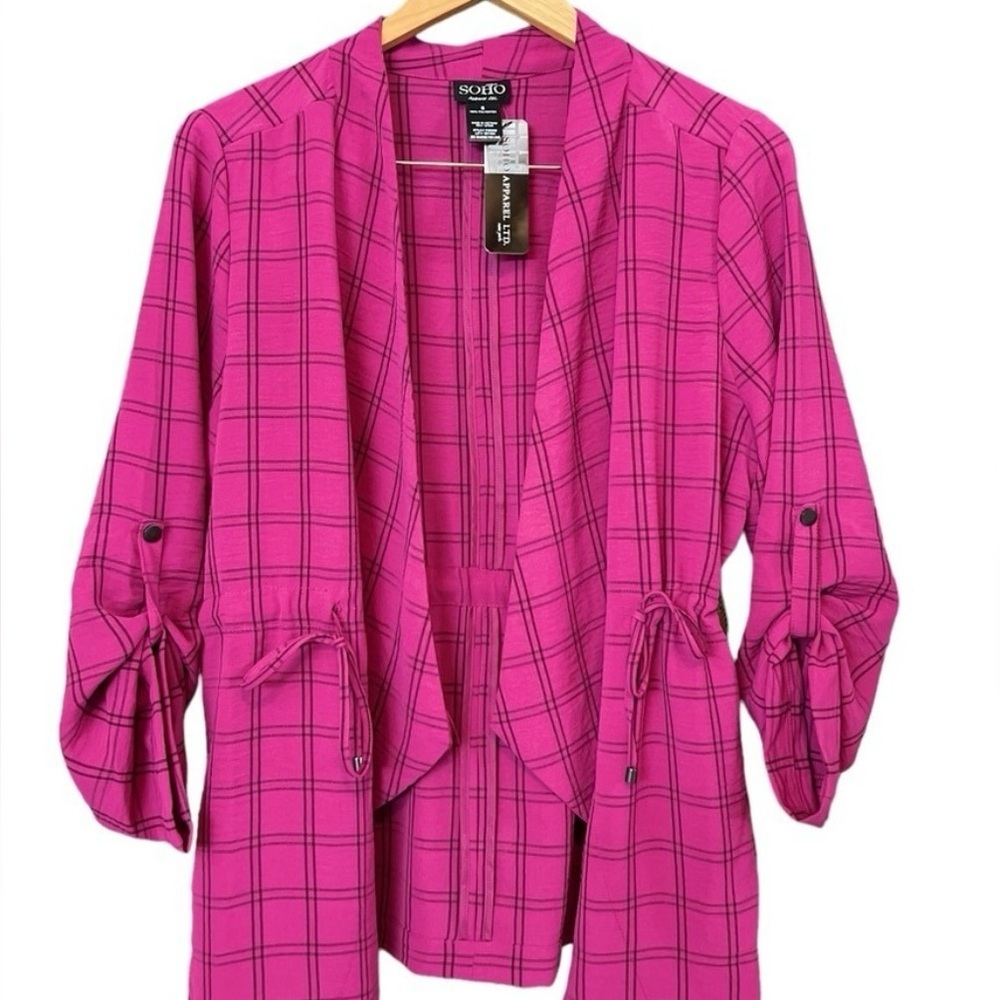 SoHo Apparel - Sweater / Cardigan